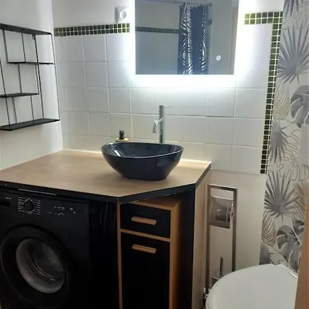 Joli En Centre * Sète